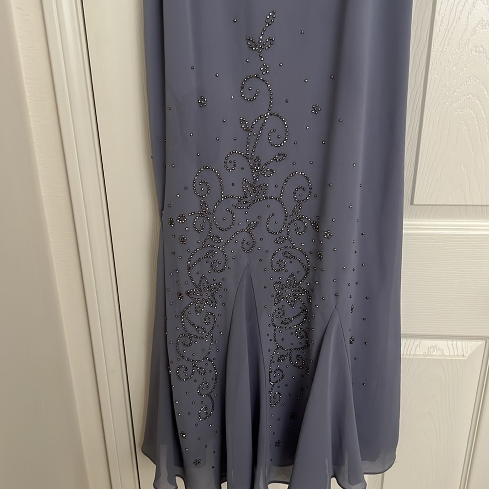 R&M RICHARD’S ELEGANT LONG DRESS WITH JACKET•COLOR IS PERIWINKLE/LAVENDER - Picture 10 of 16